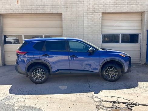 Used 2021 Nissan Rogue S image 3