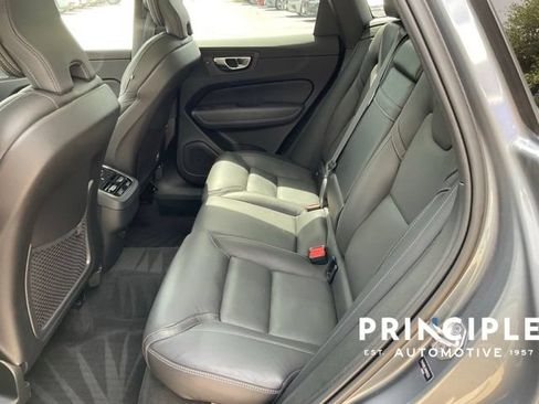 Used 2021 Volvo XC60 T5 Inscription w/ Advanced Package AWD/4WD image 24