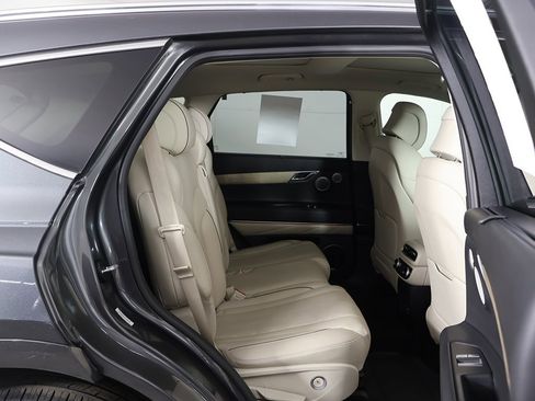 Used 2023 Genesis GV80 2.5T w/ Prestige Package image 38