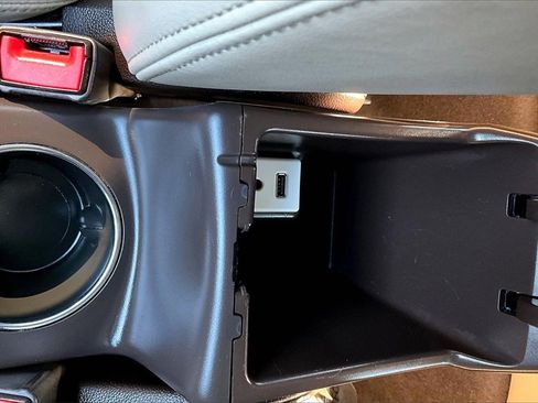 Used 2016 Buick Verano w/ Comfort Package image 33