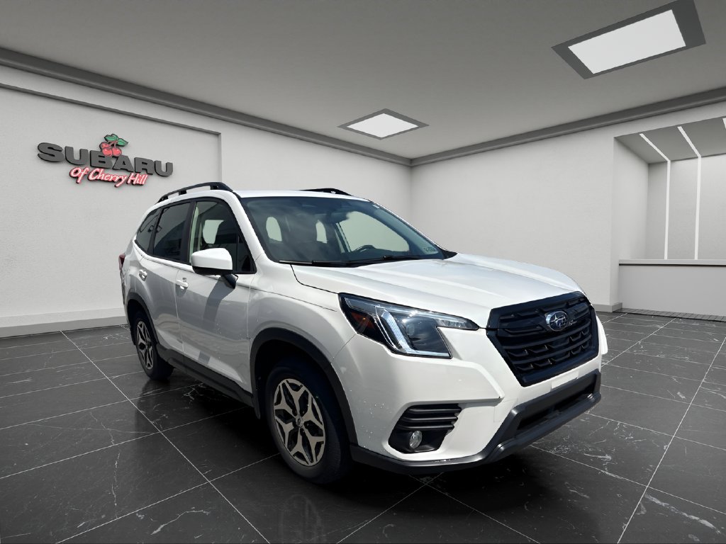 Certified 2023 Subaru Forester Premium AWD/4WD image 1