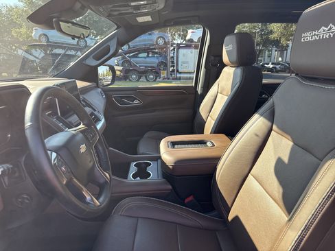 Used 2024 Chevrolet Tahoe High Country image 13