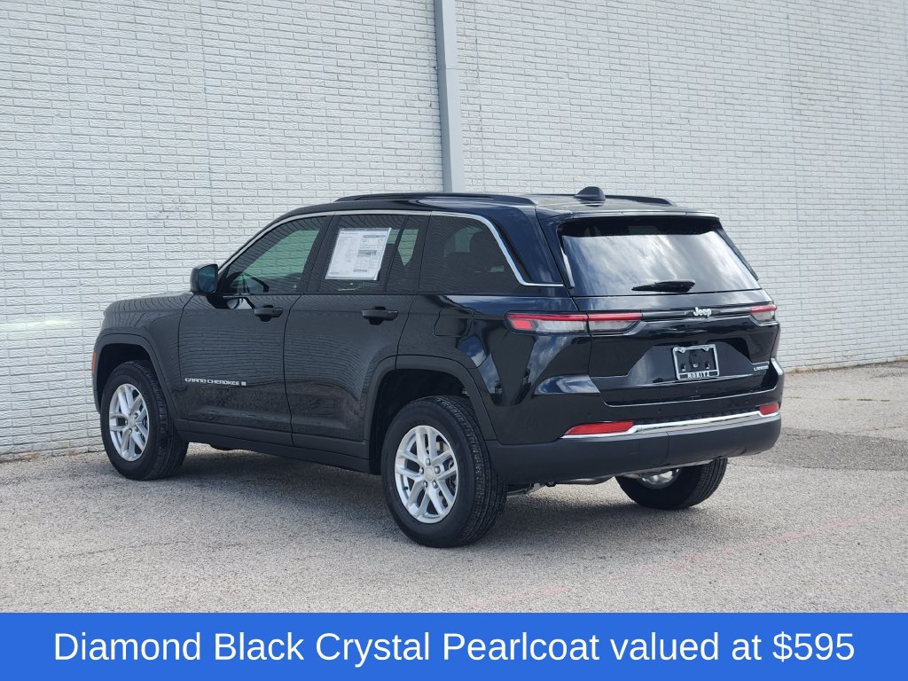 New 2026 Jeep Grand Cherokee Laredo RWD image 3