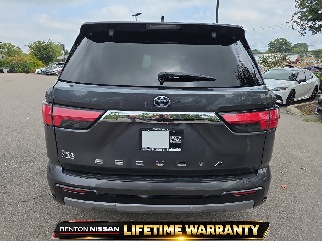 Used 2023 Toyota Sequoia Limited w/ Tow Technology Package AWD/4WD image 9