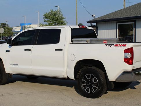 Used 2018 Toyota Tundra SR5 w/ TRD Off Road Package image 3
