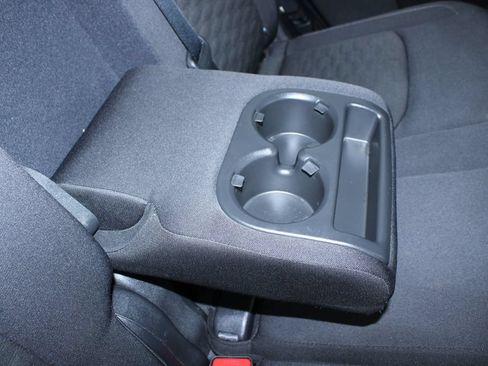 Used 2024 Nissan Pathfinder SV FWD image 17