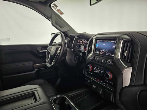 Used 2022 Chevrolet Silverado 1500 LTZ w/ LTZ Premium Package AWD/4WD image 16