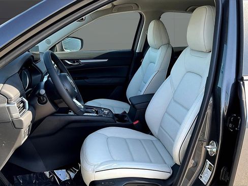 New 2025 MAZDA CX-5 AWD 2.5 S w/ Preferred Package image 9