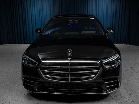 New 2026 Mercedes-Benz S 580e 4MATIC Sedan image 2