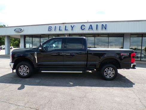 Used 2023 Ford F250 Lariat image 18