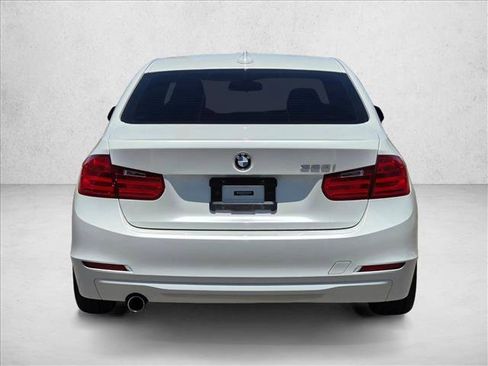 Used 2015 BMW 320i Sedan RWD image 7