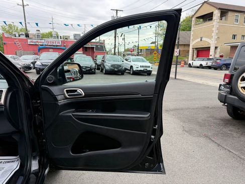 Used 2014 Jeep Grand Cherokee Limited image 49