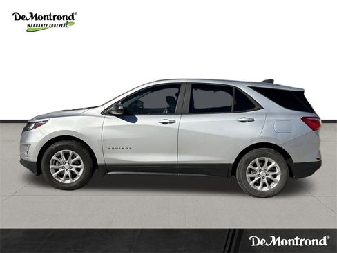 Used 2020 Chevrolet Equinox LS w/ LS Convenience Package image 8