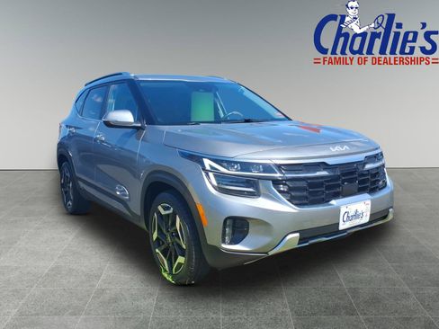 Used 2024 Kia Seltos SX w/ SX Sunroof Package AWD/4WD image 3