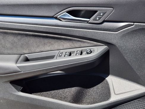 New 2026 Volkswagen GTI SE FWD image 13