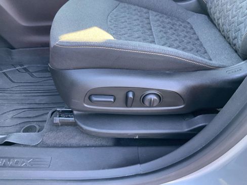 Used 2024 Chevrolet Equinox LT image 29