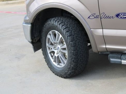 Used 2018 Ford F150 Lariat w/ Trailer Tow Package image 9