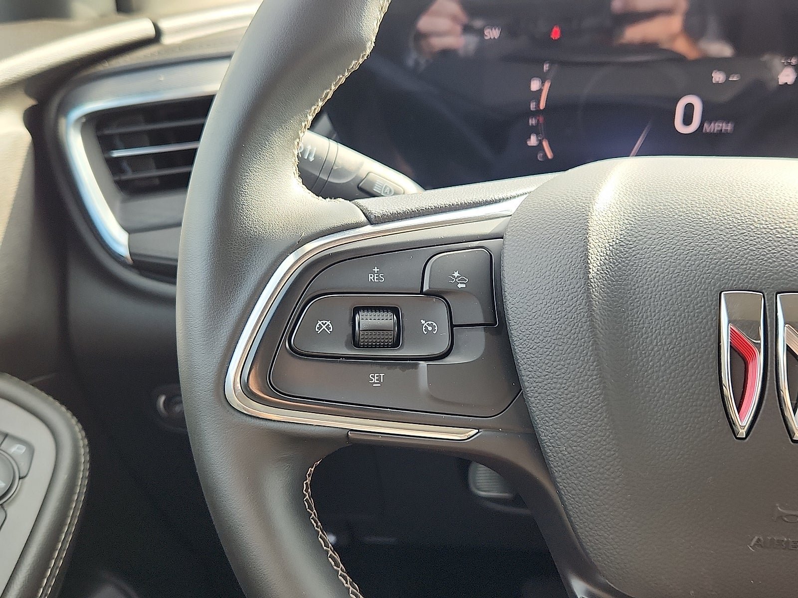 Certified 2024 Buick Encore GX Preferred FWD image 21