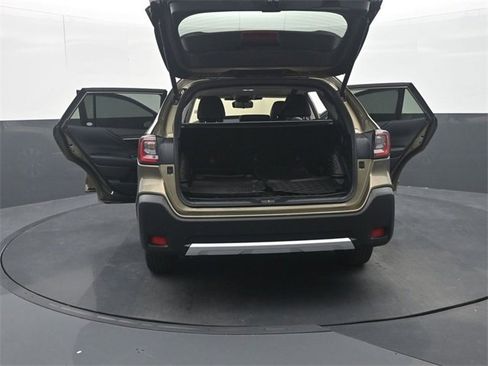 Used 2023 Subaru Outback Touring XT image 40