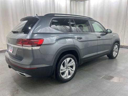 Used 2021 Volkswagen Atlas SE w/ Panoramic Sunroof Package image 5