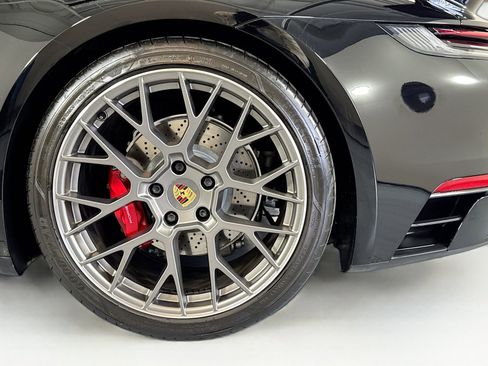 Used 2021 Porsche 911 Carrera S image 25