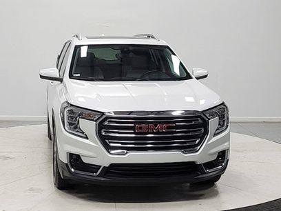 Used 2022 GMC Terrain SLT w/ Infotainment Package II