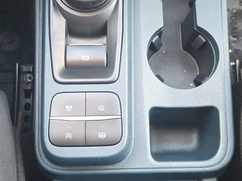 Used 2022 Ford Maverick XL image 31