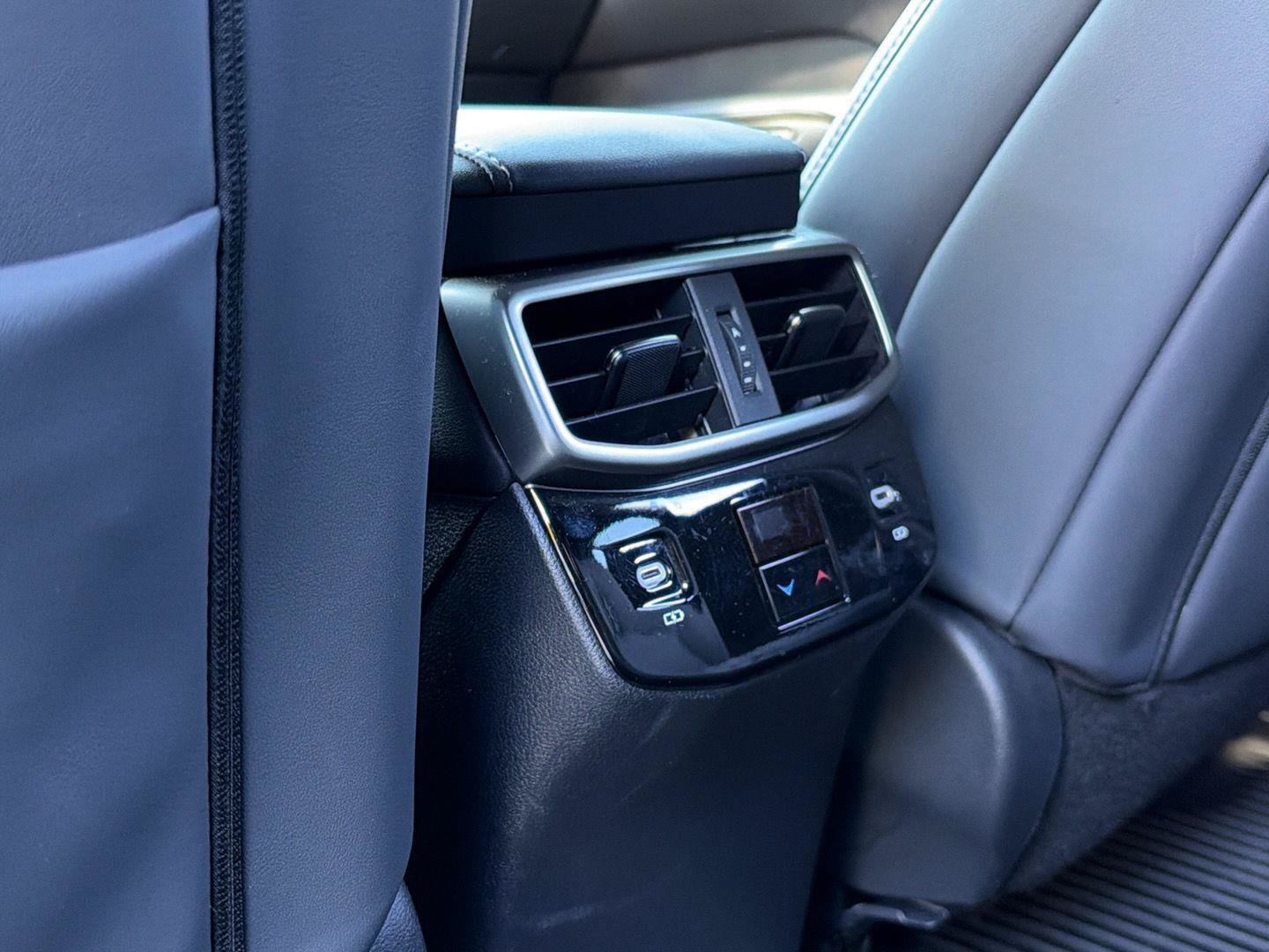 Used 2023 Lexus RX 350 F Sport w/ Accessory Package AWD/4WD image 28