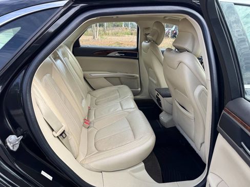 Used 2014 Lincoln MKZ AWD image 13