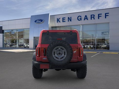 New 2025 Ford Bronco Badlands image 6