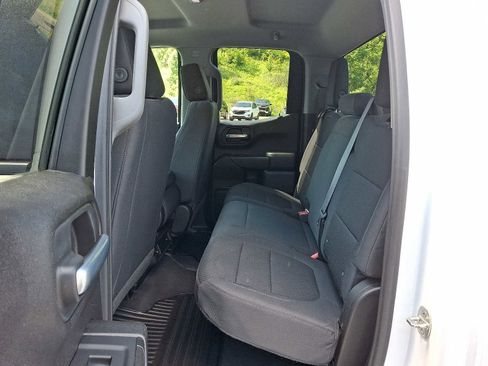 Used 2019 Chevrolet Silverado 1500 Custom Trail Boss w/ Custom Convenience Package AWD/4WD image 10