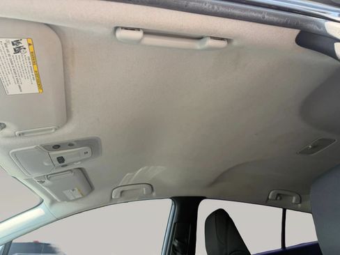 Used 2019 Toyota Prius LE w/ Carpet Mat Package FWD image 14