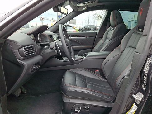 Used 2024 Maserati Levante GT Ultima AWD/4WD image 2