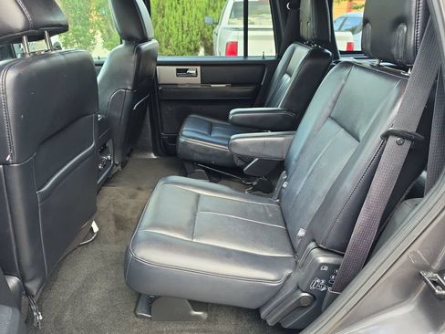Used 2017 Ford Expedition Limited w/ Equipment Group 301A RWD image 24