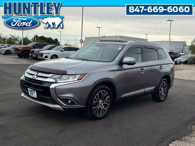 Used 2017 Mitsubishi Outlander GT AWD/4WD image 1
