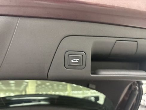 Used 2024 Buick Envision Preferred image 16