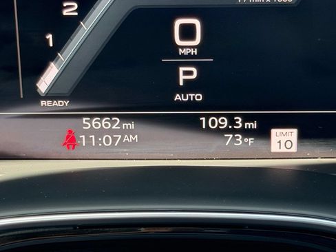Used 2025 Audi Q8 Premium w/ Convenience Package AWD/4WD image 23