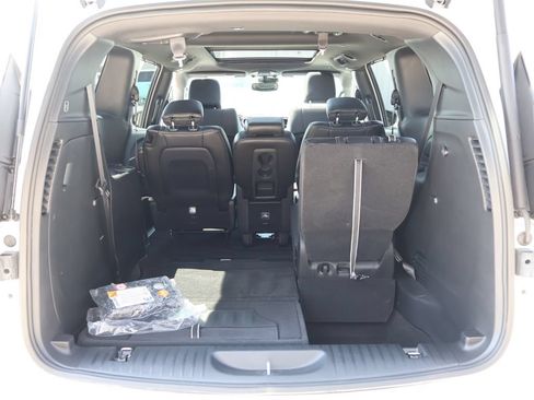 New 2026 Chrysler Pacifica Select FWD image 13