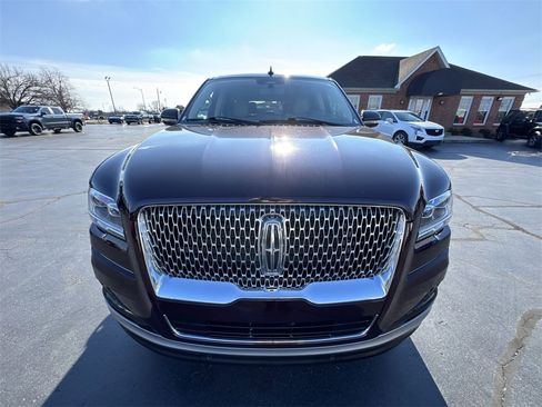 Used 2024 Lincoln Navigator Reserve w/ Equipment Group 201A image 28