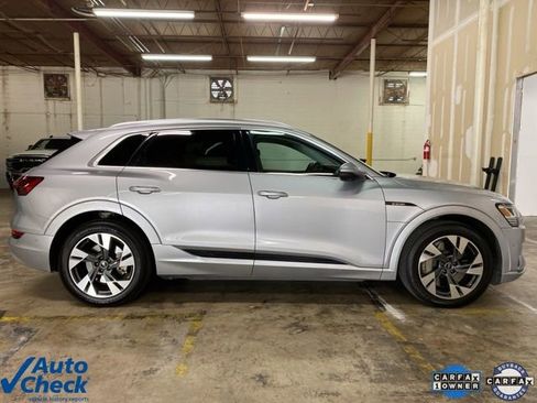 Used 2023 Audi e-tron Premium Plus w/ Premium Plus Package AWD/4WD image 6