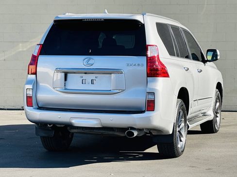 Used 2013 Lexus GX 460 w/ Comfort Plus Pkg AWD/4WD image 3