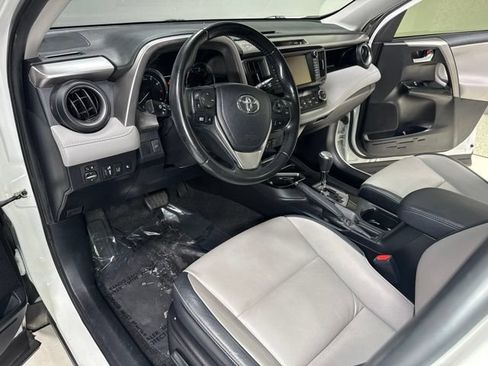 Used 2018 Toyota RAV4 Limited w/ Carpet Mat Package FWD image 14