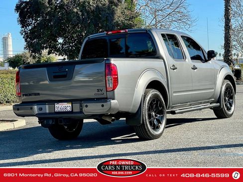Used 2020 Nissan Frontier SV w/ Midnight Edition Floor Mats image 4