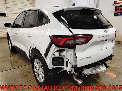 Used 2025 Ford Escape Active image 6