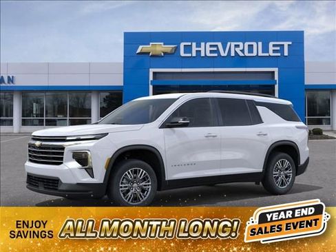 New 2026 Chevrolet Traverse LT w/ Driver Confidence Package image 2