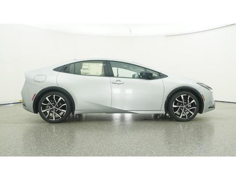 New 2026 Toyota Prius Plug-In Hybrid image 27