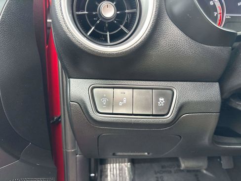 Used 2023 Kia Forte LXS w/ LXS Technology Package image 18