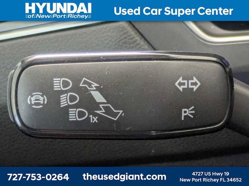 Used 2023 Volkswagen Tiguan SE FWD image 35