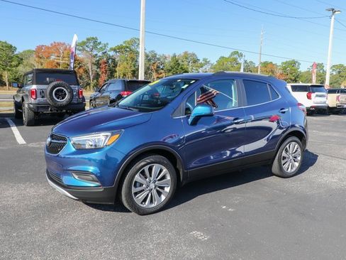 Used 2020 Buick Encore Preferred w/ Safety Package image 4