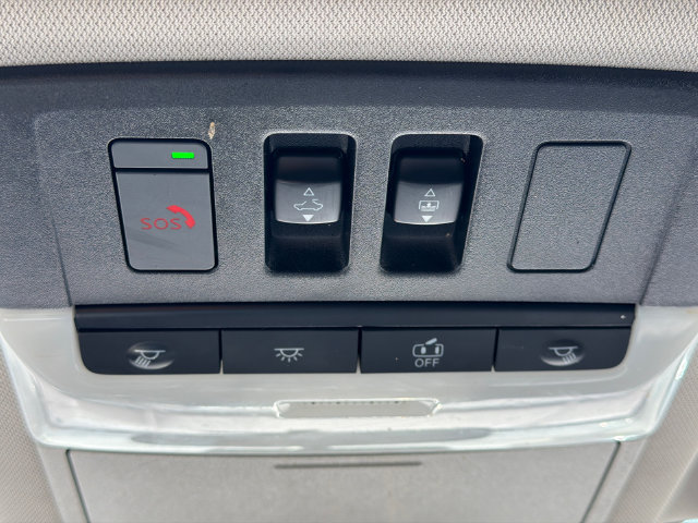 Used 2021 Nissan Rogue SV w/ Premium Package FWD image 25